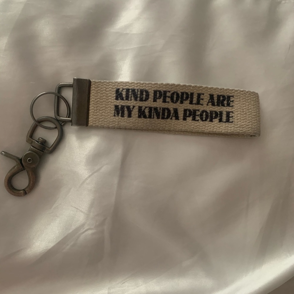 Car Keychain - Picture 2 of 3